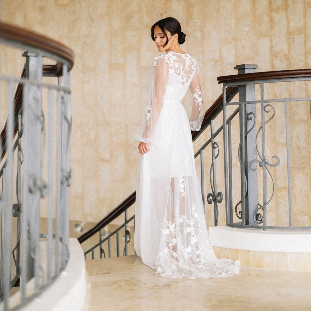 Le Rose Amara Beaded Floral Lace Maxi Bridal Robe With Train - Includes Slip